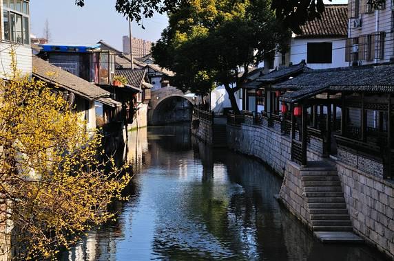 春运第一线,海南海口:客滚轮渡迎来大批旅客