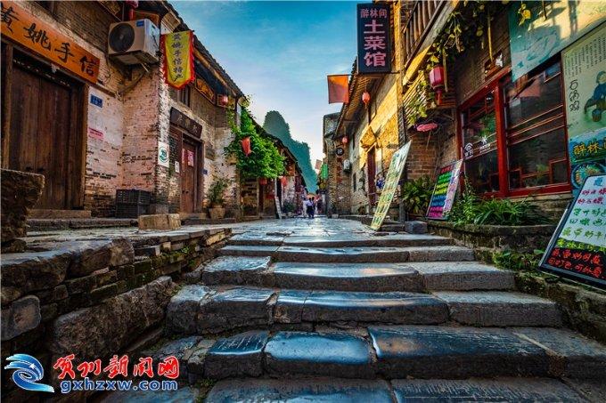逃出平静乡村